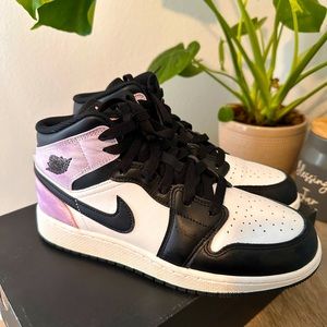 Air Jordan 1 mid SE Zen Master tie dye print women’s size 7.5